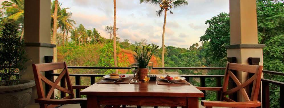 Griya Shanti Villas & Spa ウブド エクステリア 写真